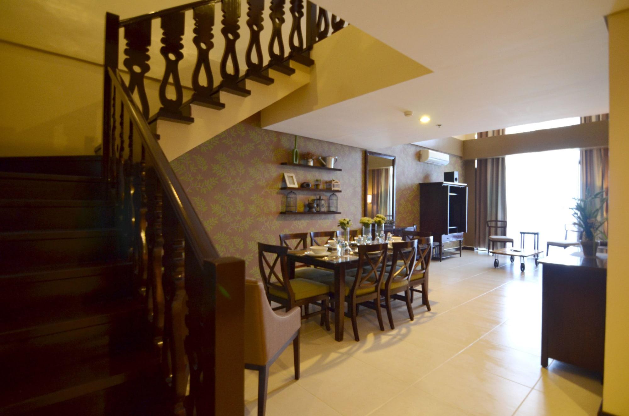 Crosswinds Resort Suites Тагайтай Экстерьер фото