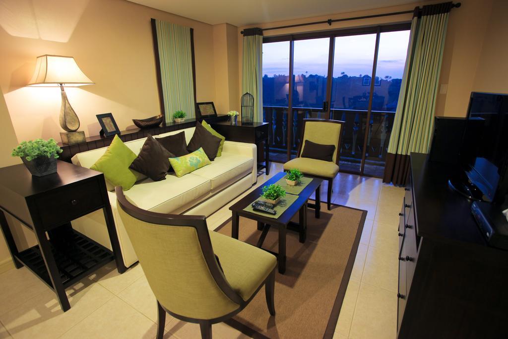 Crosswinds Resort Suites Тагайтай Экстерьер фото